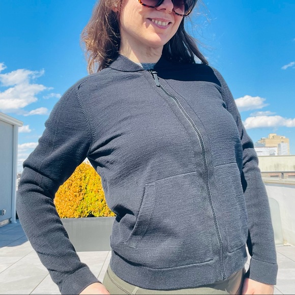 Nike Breathable Gender Neutral Zip Up Front Air Flow Jacket - Picture 13 of 15